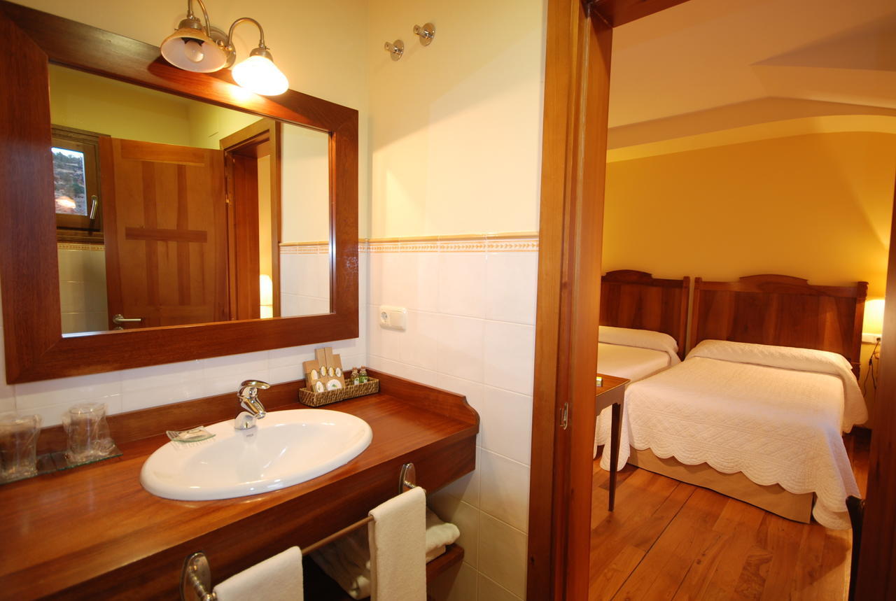 Hotel Del Verde Al Amarillo Penasrubias de Piron Oda fotoğraf