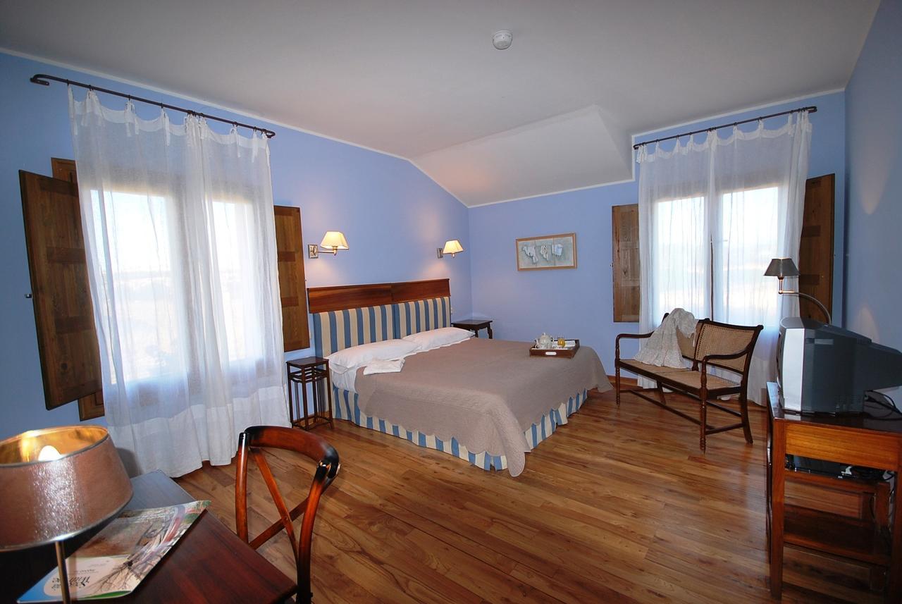 Hotel Del Verde Al Amarillo Penasrubias de Piron Oda fotoğraf