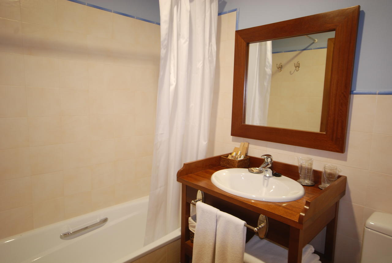 Hotel Del Verde Al Amarillo Penasrubias de Piron Oda fotoğraf
